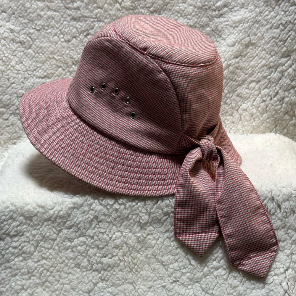 Betmar New York Sun Hat B962 Logo Air Holes Ties Red White Gray Check